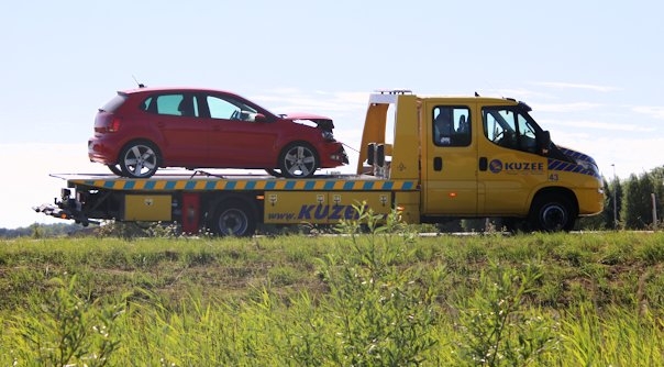 Op de N57 bij Serooskerke (W) moest Kuzee dit weekeinde acht auto's takelen.