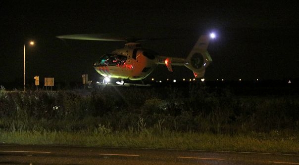 De traumahelikopter landde bij Colijnsplaat.