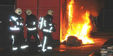 Flinke vlammen bij brand Arnemuiden