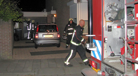 De brandweer van Arnemuiden rukte met spoed uit.