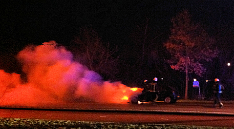 De autobrand op de Papegaaienburg in Vlissingen.