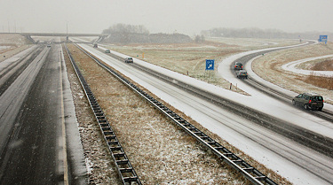 Overlast voor verkeer door sneeuwval