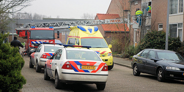 Brandweer haalt gewonde uit huis Souburg
