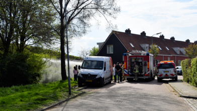 Brandweer blust brandje in groenstrook Oost-Souburg
