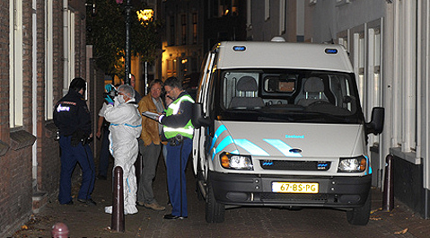 Het politie-onderzoek rond de woning in Vlissingen.