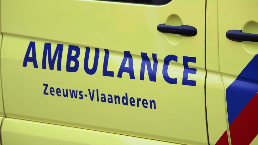 Meisje (14) gewond bij botsing in Hoek