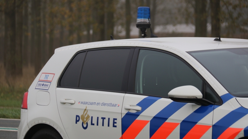 Politie zoekt automobilist na ongeluk Middelburg