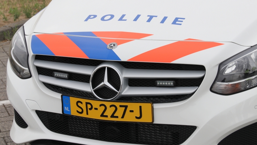 Auto rijdt door na aanrijding Scheldestraat Vlissingen