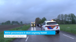 Kleine personenauto in sloot Langeweg Sluiskil