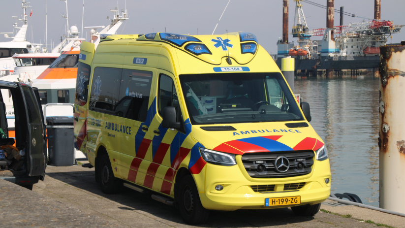 Persoon gewond bij ongeval op kotter bij Domburg.