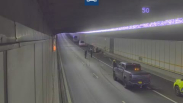 Voertuig verliest lading aanhanger in Vlaketunnel
