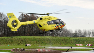 Speciale IC-helikopter bij ziekenhuis Goes