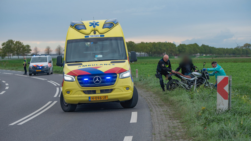 Motorrijdster gewond bij ongeluk Sint-Annaland.