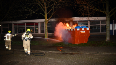 Onrustige situatie Oost-Souburg, container in brand