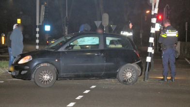 Auto botst tegen verkeerslicht bij ongeval in Middelburg