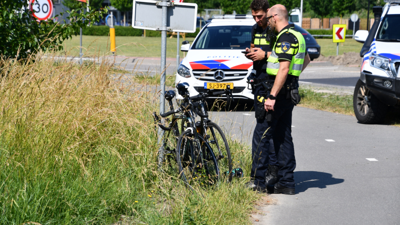 Wielrenner gewond bij ongeval Hondegemseweg Serooskerke.