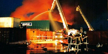 Zeer grote brand recyclebedrijf Middelburg