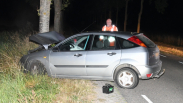 Auto crasht tegen boom Sluis, één gewonde