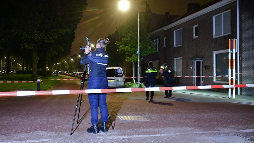 Politie-onderzoek vannacht op de Singel in Vlissingen.