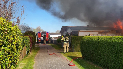 Meerdere caravans verwoest bij grote brand camping Burgh-Haamstede