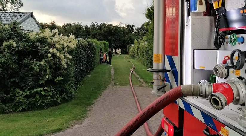 De brandweer op de camping in Burgh-Haamstede.