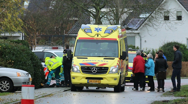 De hulpdiensten ter plaatse op de Brouwerijweg in Domburg.