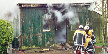 Middelbrand verwoest gebouw Oost Souburg
