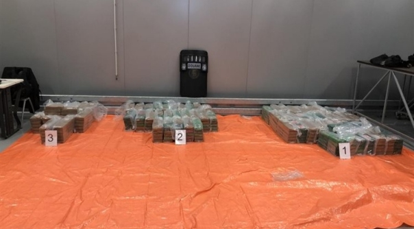 Op 31 oktober 2019 onderschepte de douane 750 kilo coke met als bestemming Vlissingen.
