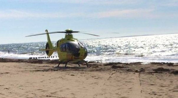 De traumahelikopter op het strand bij Burgh-Haamstede