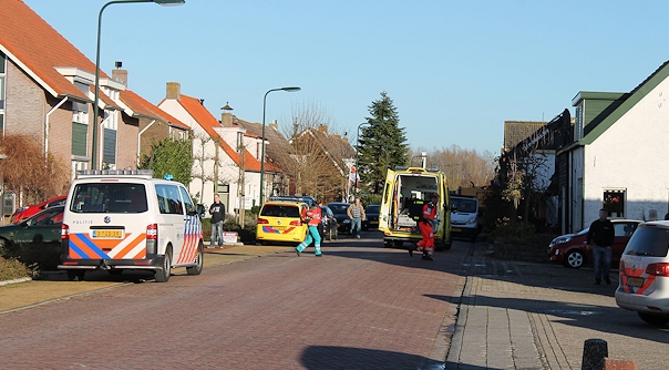 De hulpdiensten bij het incident in Oud-Vossemeer.