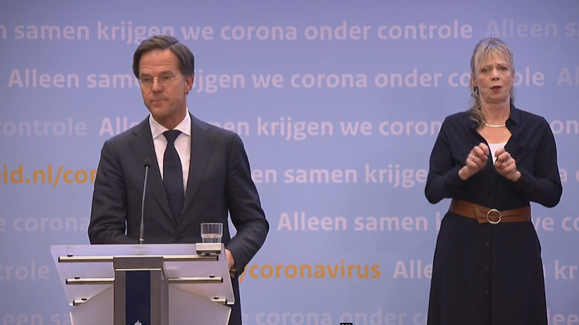 Premier Rutte tijdens de persconferentie vanavond.