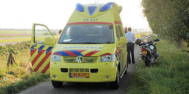 Motorrijder gewond na ongeluk in Nieuwland
