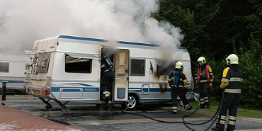 Caravan volledig uitgebrand in Tholen