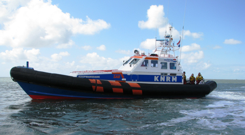 De KNRM reddingboot Koopmansdank in actie.