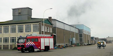 Brand in grote loods haven Breskens