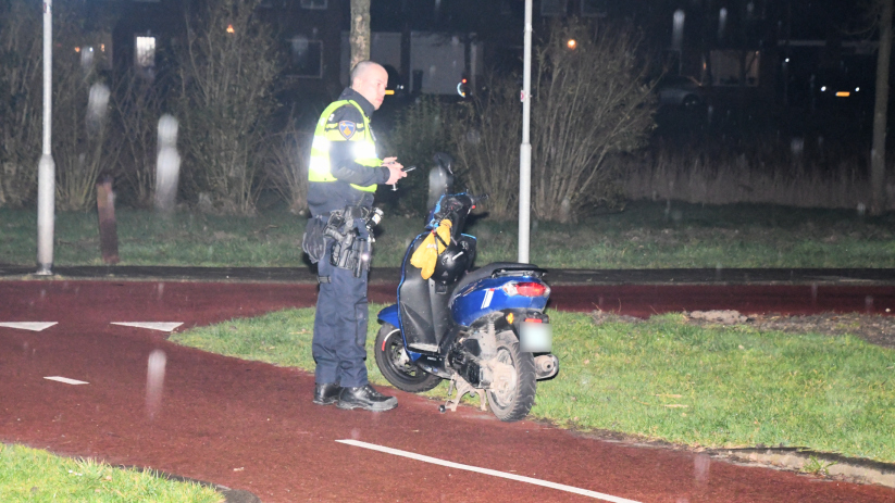 Botsing tussen bestelbus en scooter in Vlissingen.