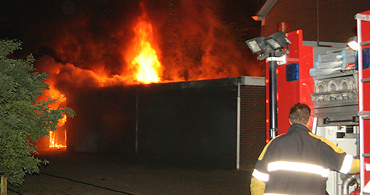 Garageboxen verwoest door brand