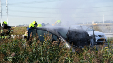 Auto uitgebrand op Deltaweg in Goes