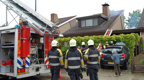 De brandweer van Sint Annaland kwam met spoed ter plekke.