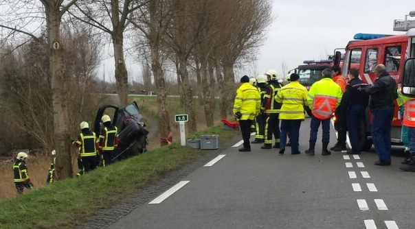 Dodelijk verkeersongeluk Oud-Vossemeer