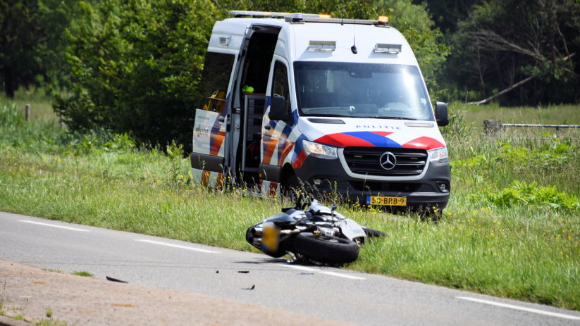 Politie onderzoekt ongeval N288 Zoutelande (video)