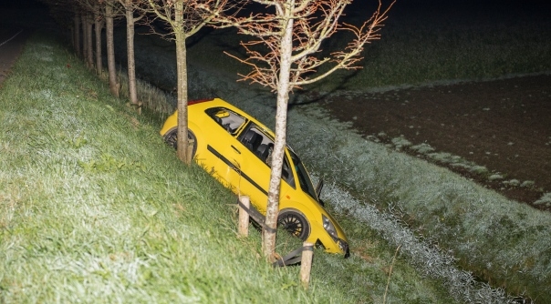 Het eenzijdige ongeval bij Oud-Vossemeer.