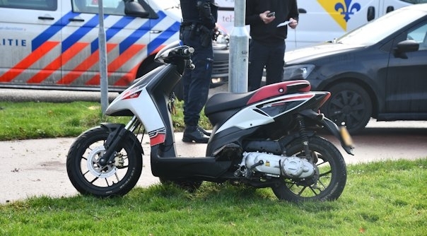 Scooterrijder gewond bij botsing Middelburg.