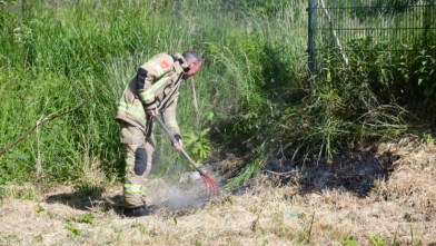 Brandweer Arnemuiden blust buitenbrand