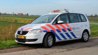Fietser aangereden bij Nieuwerkerk, tegenpartij rijdt door