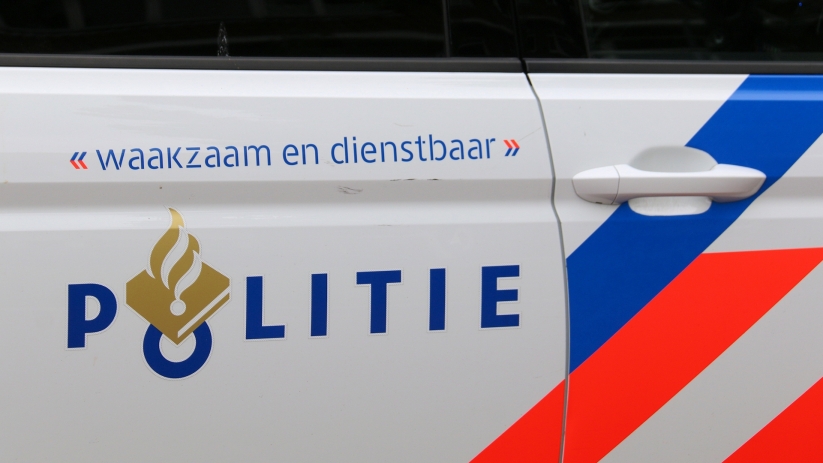 Politie haalt man van dak in Vlissingen, één aanhouding