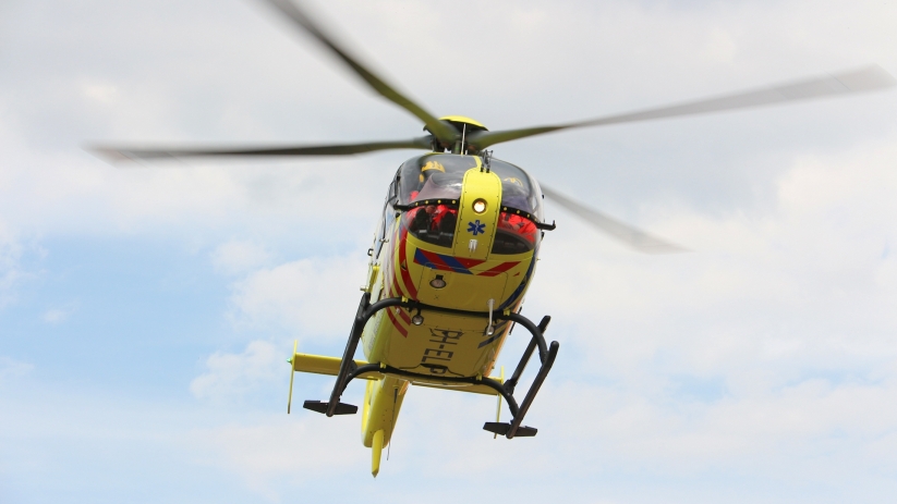 Traumahelikopter landt bij Terneuzen voor quad-ongeluk