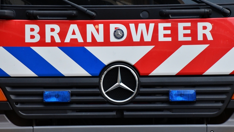 Autoband in brand langs N290 Zaamslag